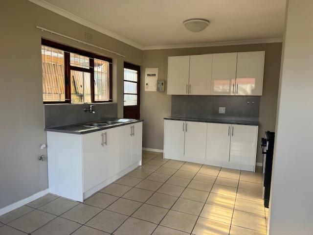 3 Bedroom Property for Sale in Wetton Western Cape